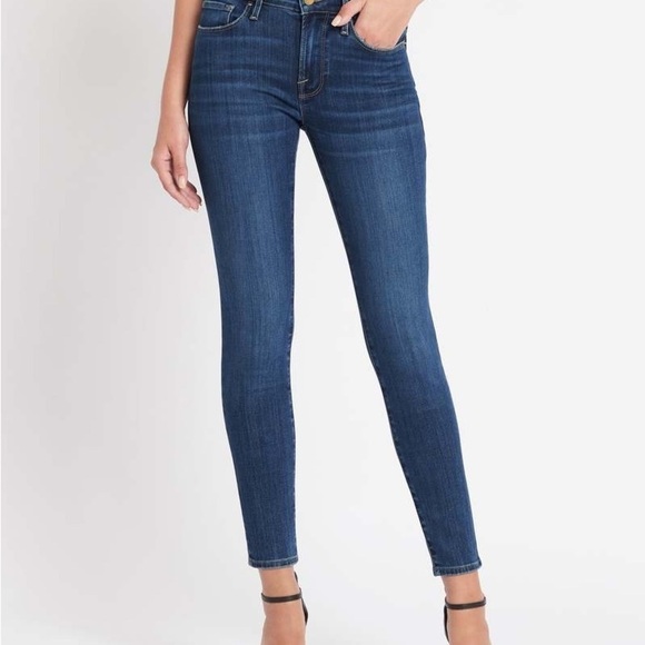 FRAME Ali High Rise Cigarette Denim Jeans - Picture 2 of 14